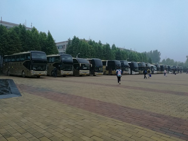 鄭州大巴車租賃:醉漢大巴吸煙被阻止,毆打大巴司機(jī)釀事故http://m.dgfgwj.com/ 鄭州大巴車租賃:醉漢大巴吸煙被阻止,毆打大巴司機(jī)釀事故http://m.dgfgwj.com/